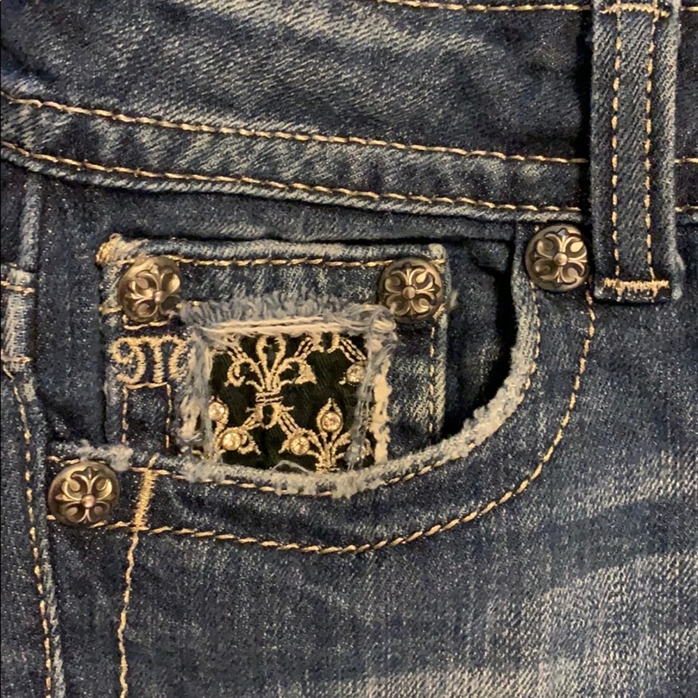 Rhinestone Miss Me Jeans Size 28 Fabulous! - Picture 8 of 8